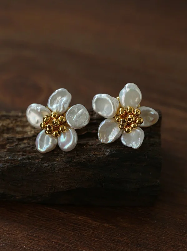 Women’s fashion earrings-Pearl Floret Stud Earrings