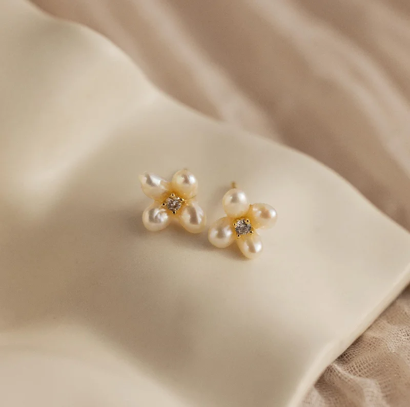 Women’s drop earrings-Pearl Flower Studs