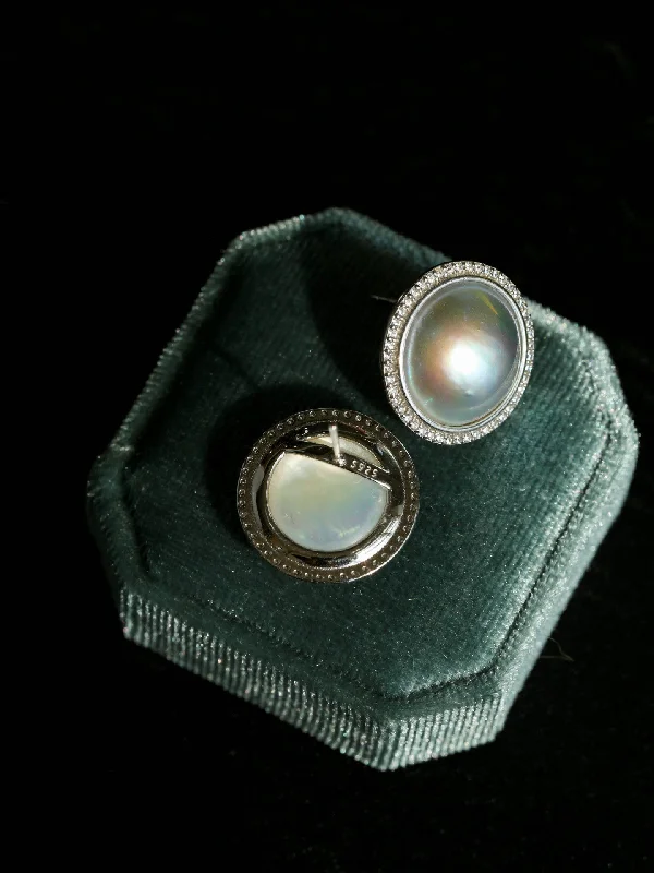 Women’s rose gold earrings-Surrounding Diamond Mabe Pearl Earrings