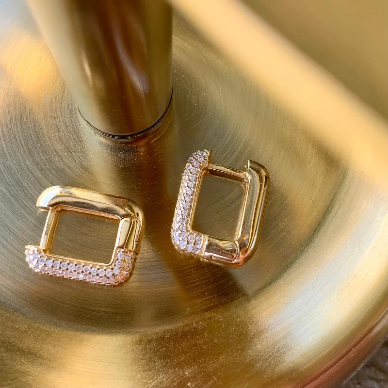 Women’s luxury earrings sets-Chic Square Hoop Earrings: Luxe Style with Cubic Zirconia Accents