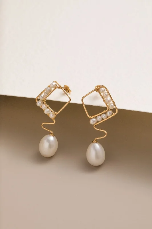 Women’s luxury diamond earrings-Geometric Series Wave Pearl Teardrop Earrings