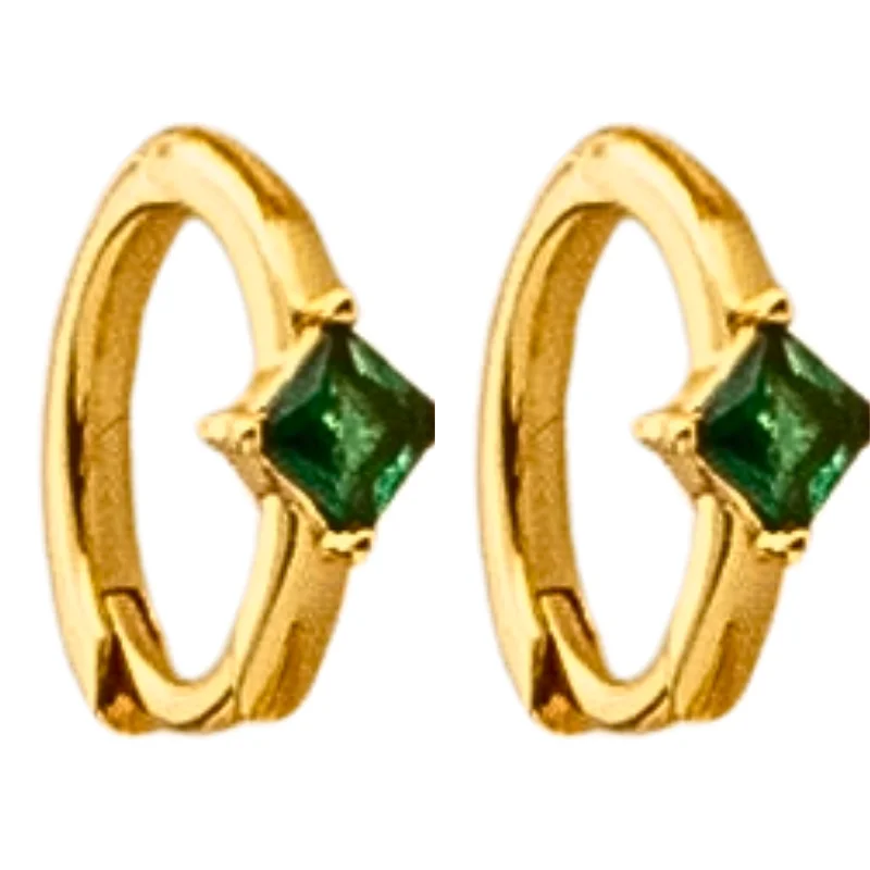 Women’s gold earrings-Mote Athena Birthstone Huggies in Emerald