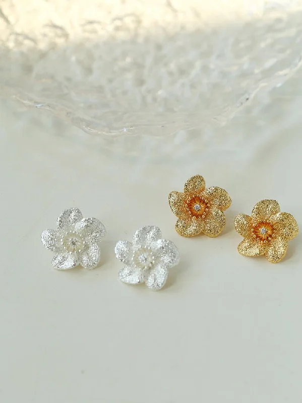 Women’s drop earrings-Vintage Style Bauhinia Zircon Flower Stud Earrings