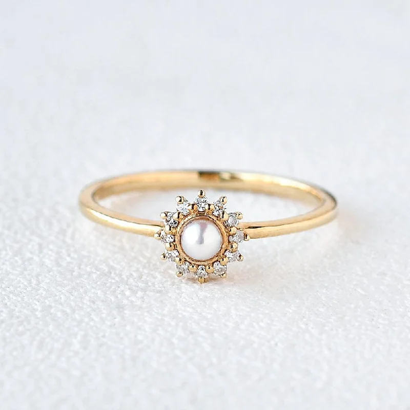 Women’s wide-band rings-Mini Natural Pearl Yellow Gold Ring