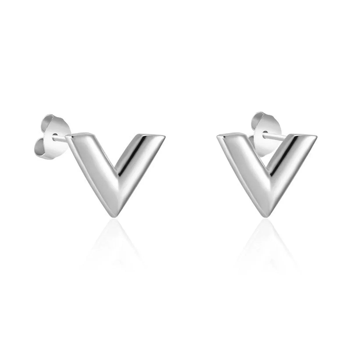 D002 Arc V Stud Earrings Silver