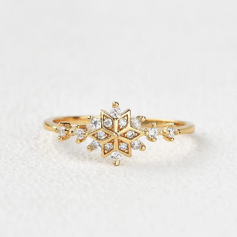 Women’s minimalist rings-Art-Deco Floral Petite Ring