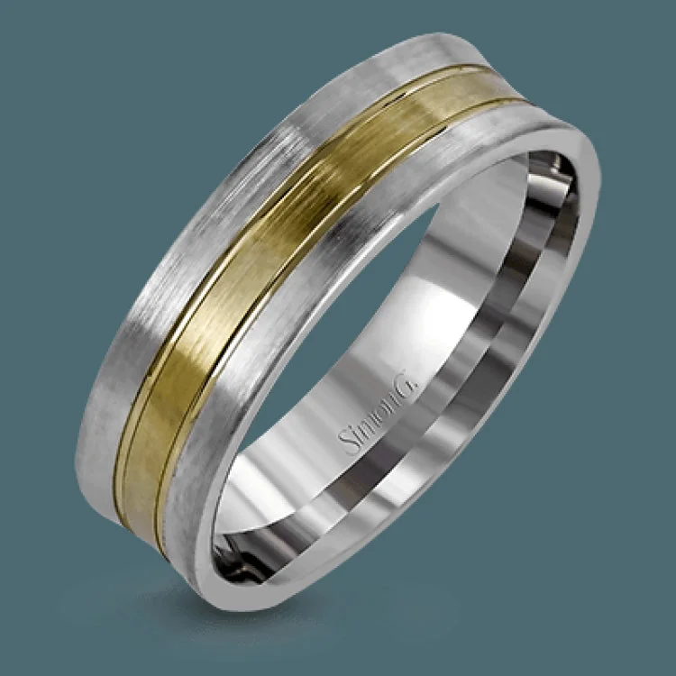 Women’s gold engagement rings-Presenting a completely modern design, this two-tone men's wedding band features a brushed rose gold insert surrounded by two white gold silhouettes.