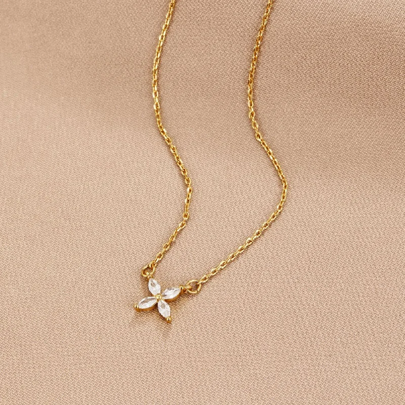 Women’s gold necklaces-Privet Flower Necklace