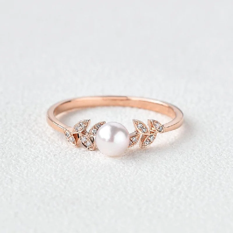 Women’s bold rings-Akoya Pearl & Moissanite Rose Gold Ring