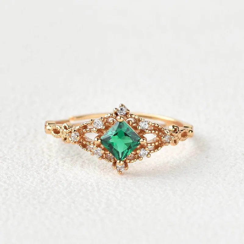 Women’s pearl rings-Princess Cut Emerald Yellow Gold Ring