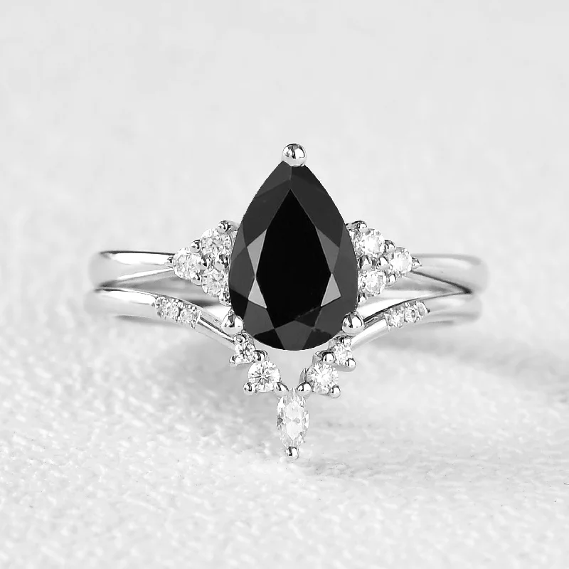 Women’s wedding rings-1.5ct Pear Shaped Black Moissanite Ring Set 2pcs