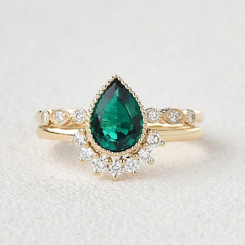 Women’s geometric rings-Pear Emerald Milgrain Vintage Ring Set 2pcs