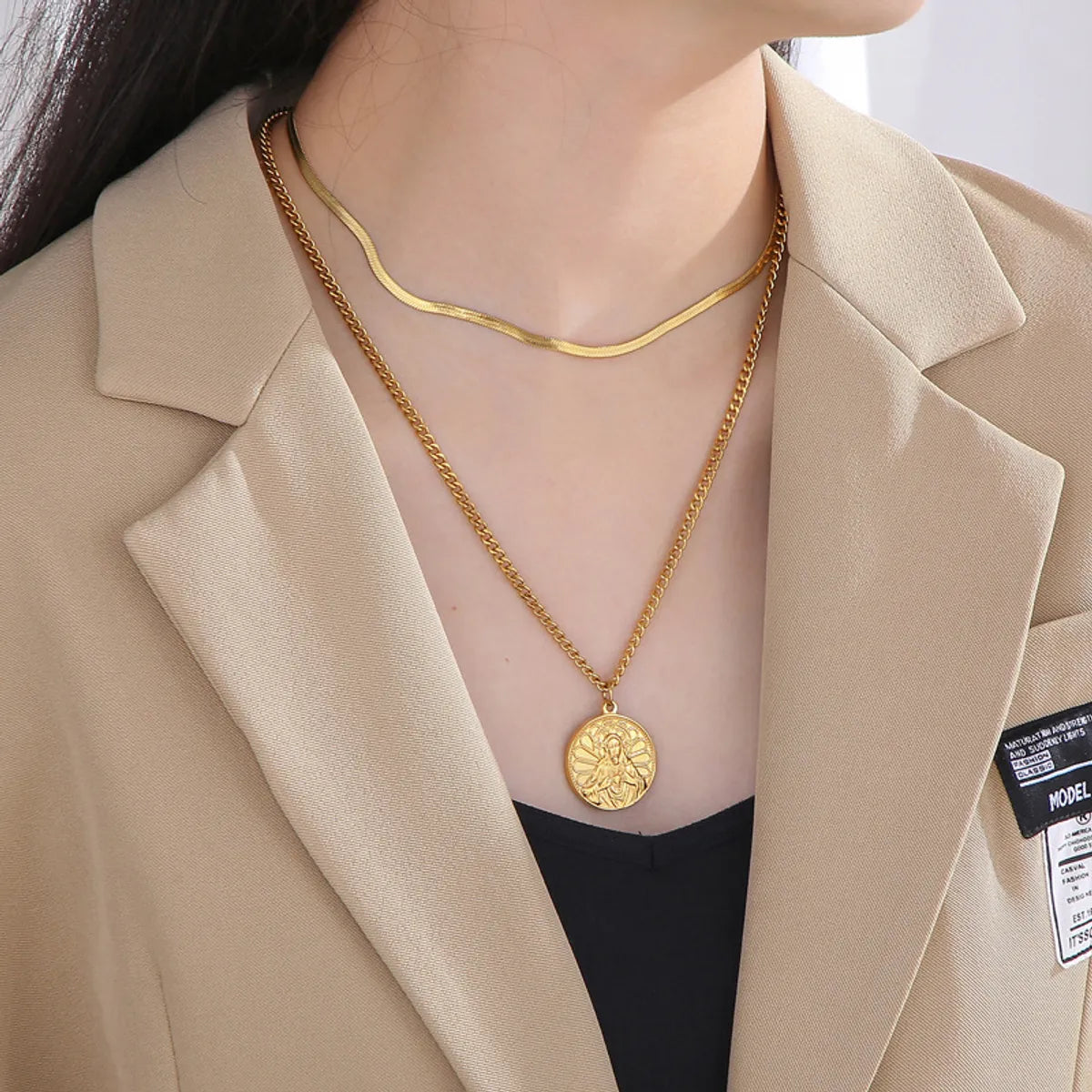 Women’s sophisticated necklaces-Wholesale Simple Style Classic Style Solid Color Stainless Steel Titanium Steel Plating Gold Plated Layered Necklaces