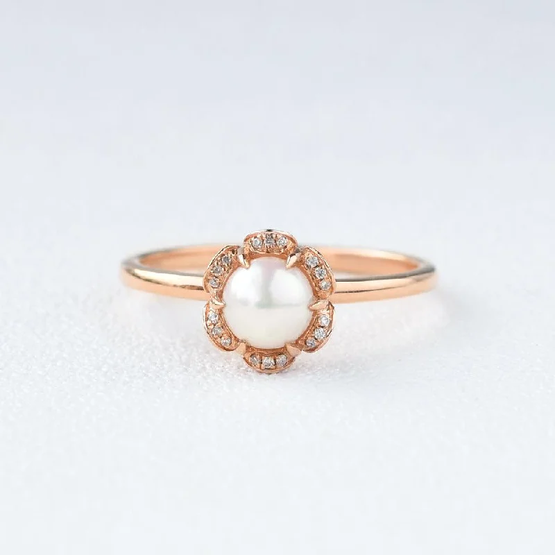 Women’s boho rings-6mm Akoya Pearl Rose Gold Ring