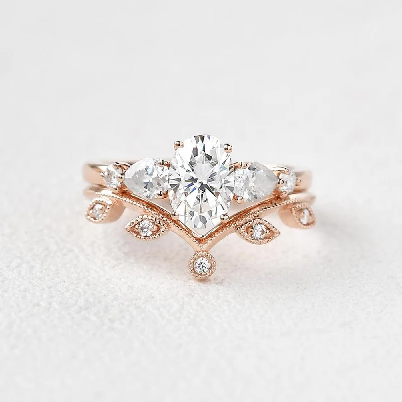 Women’s halo rings-Oval & V Shaped Moissanite  Rose Gold Bridal Set 2pcs Ring