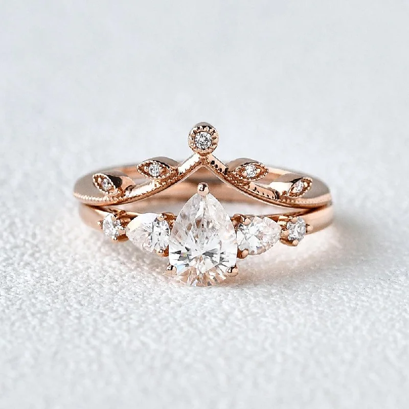 Women’s stacking rings-1.5ct Pear Shaped Cluster Moissanite Bridal Set 2pcs Ring