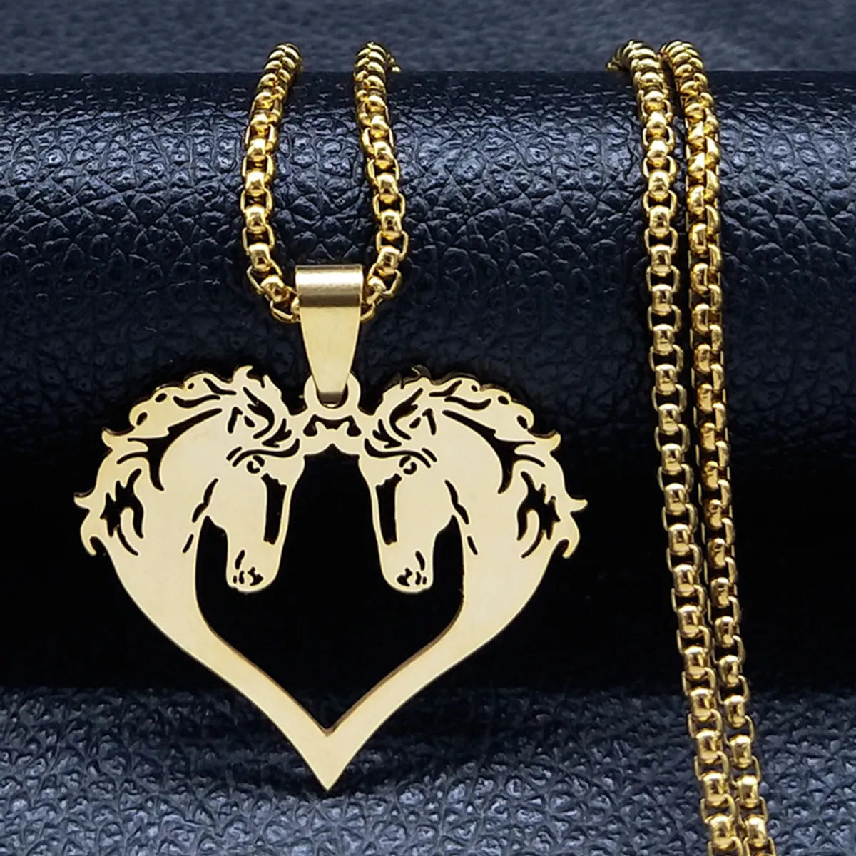 Women’s fancy gemstone necklaces-Hip-hop Heart Shape Horse Stainless Steel Pendant Necklace