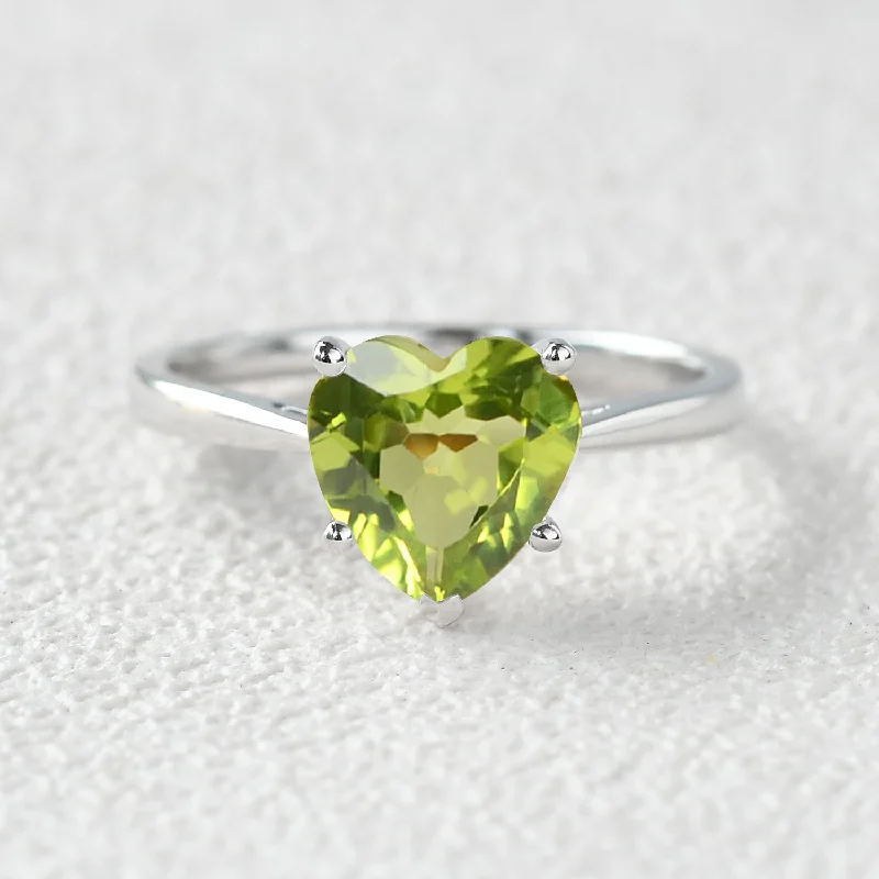 Women’s wedding set rings-2.0ct Heart Peridot Classic Solitaire Ring